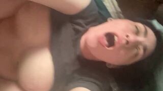 парень классно меня трахает порно